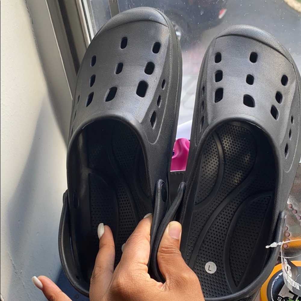 Black Water Shoes